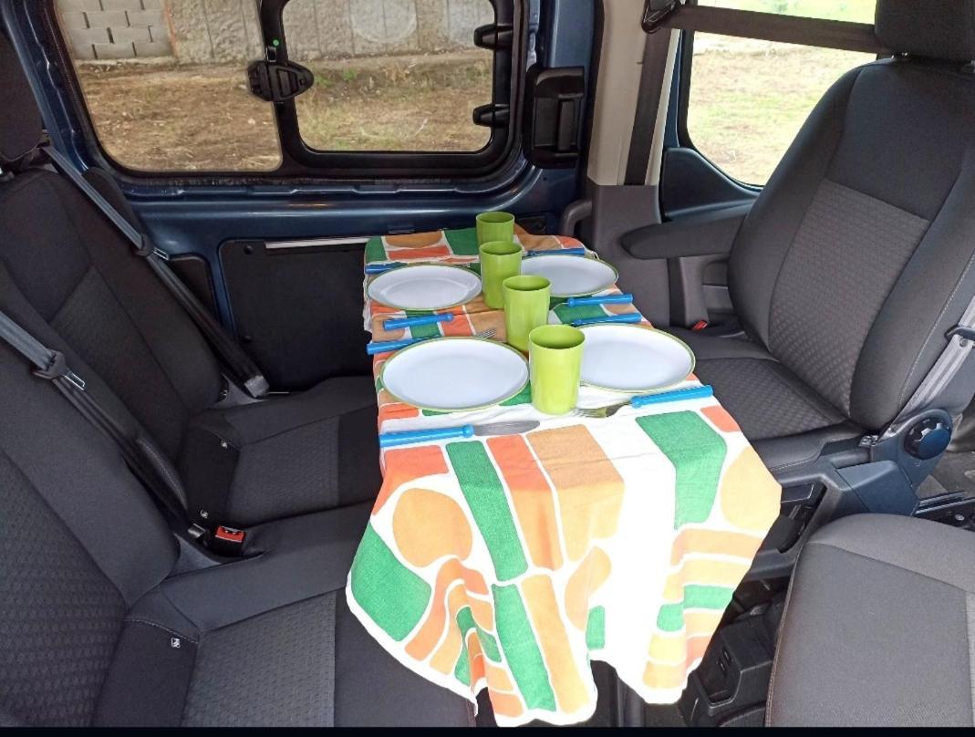 Hotel Ford Transit Custom Camper PMI Exterior foto